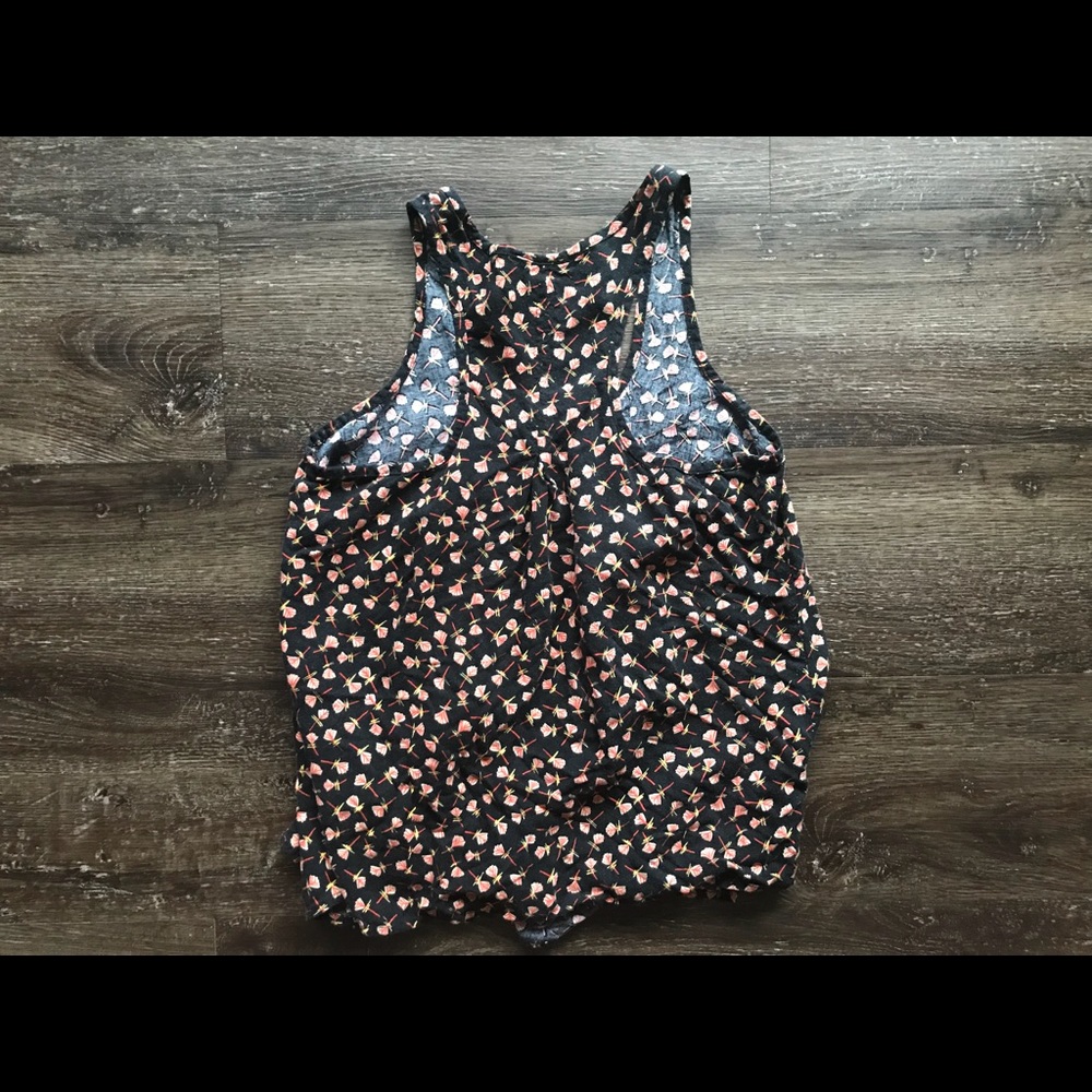 ✨BOGO✨ [Nordstrom] Button Up Tank - Picture 3 of 4